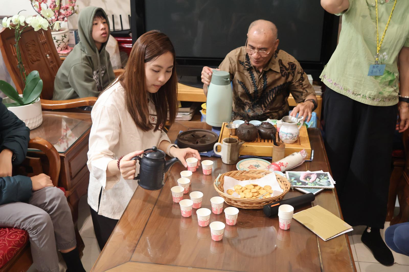 「神奇茶世界」