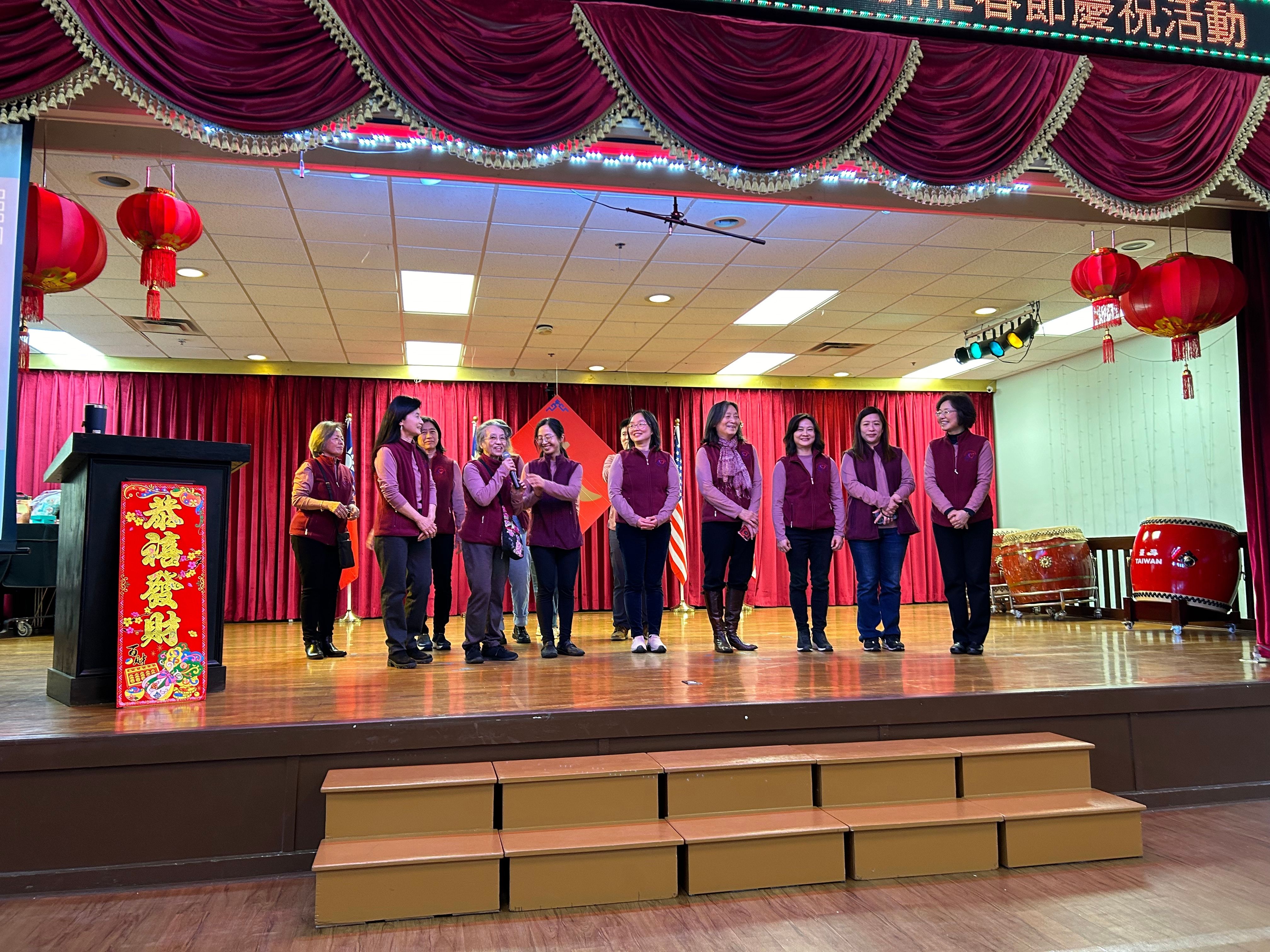 介紹亞特蘭大中文學校校長及教職員