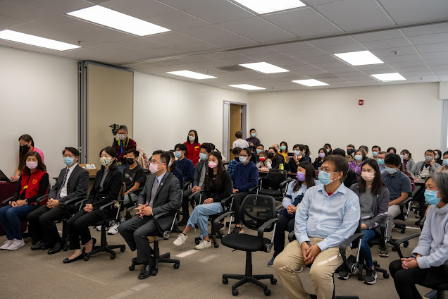 活動照片-與會貴賓、得獎學生與家長