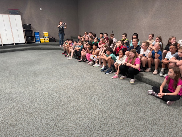 臺美兩地小學生線上交流