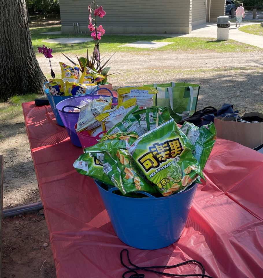 濃濃家鄉味，以解老師們思鄉之情。