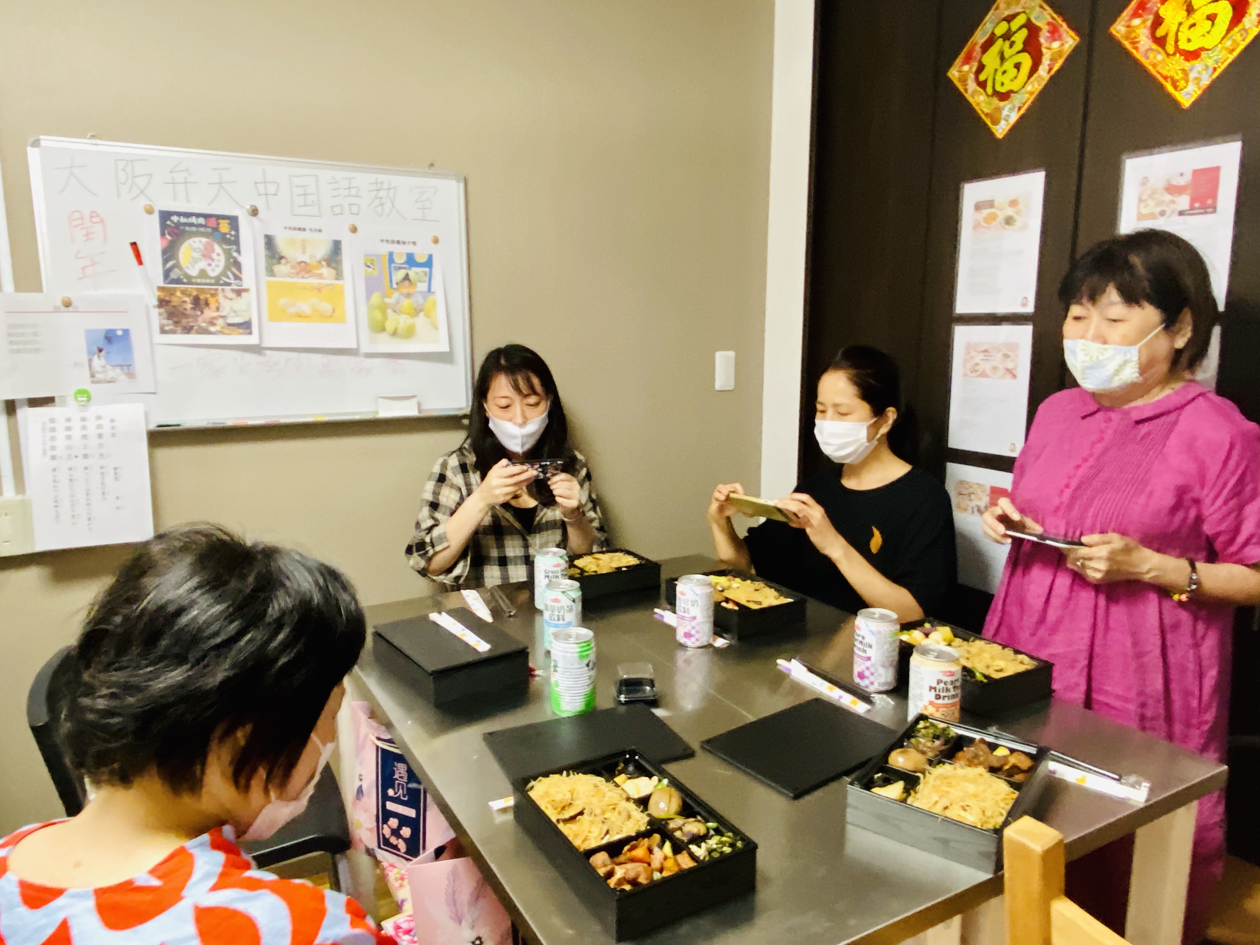 準備品嚐美味臺式料理