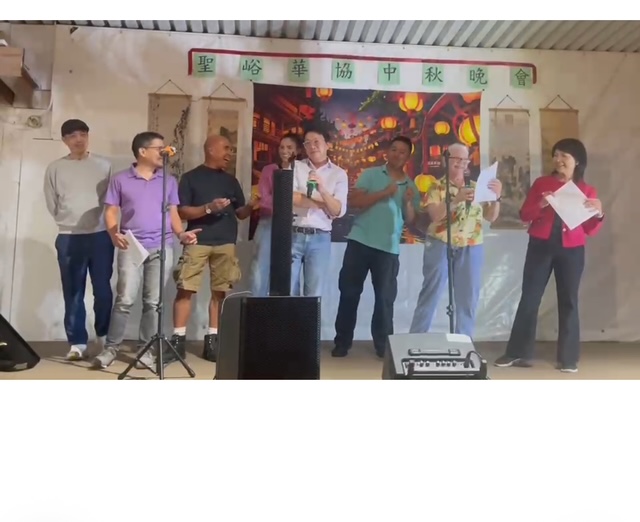 音樂老師Jay（中）和TCML學生一起嗨