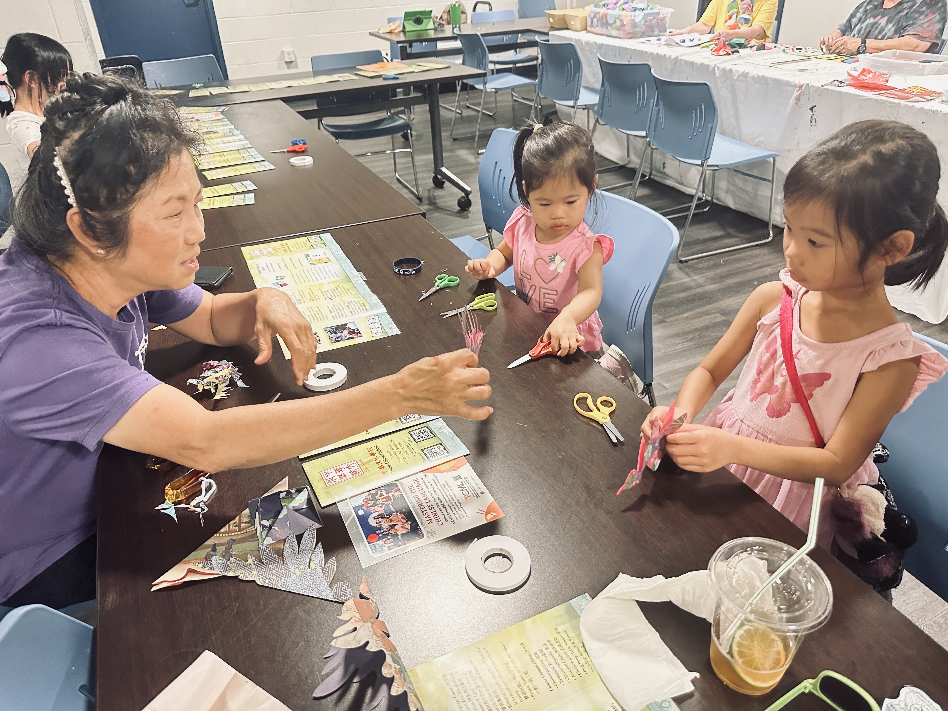 亞特蘭大剪紙文化推廣 百人參與共賞「鳳凰之美」3