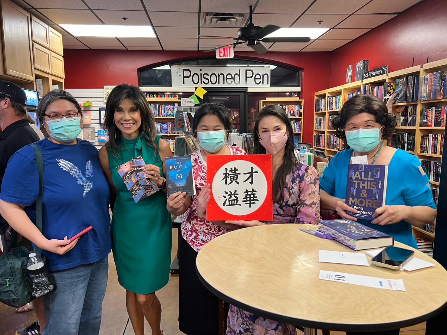 贈送美國主流著名得獎作家潘雪波正體漢字書法