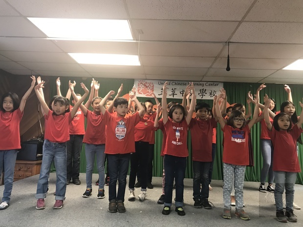 橙縣莘莘中文學校吟唱詩詞歡慶母親節3