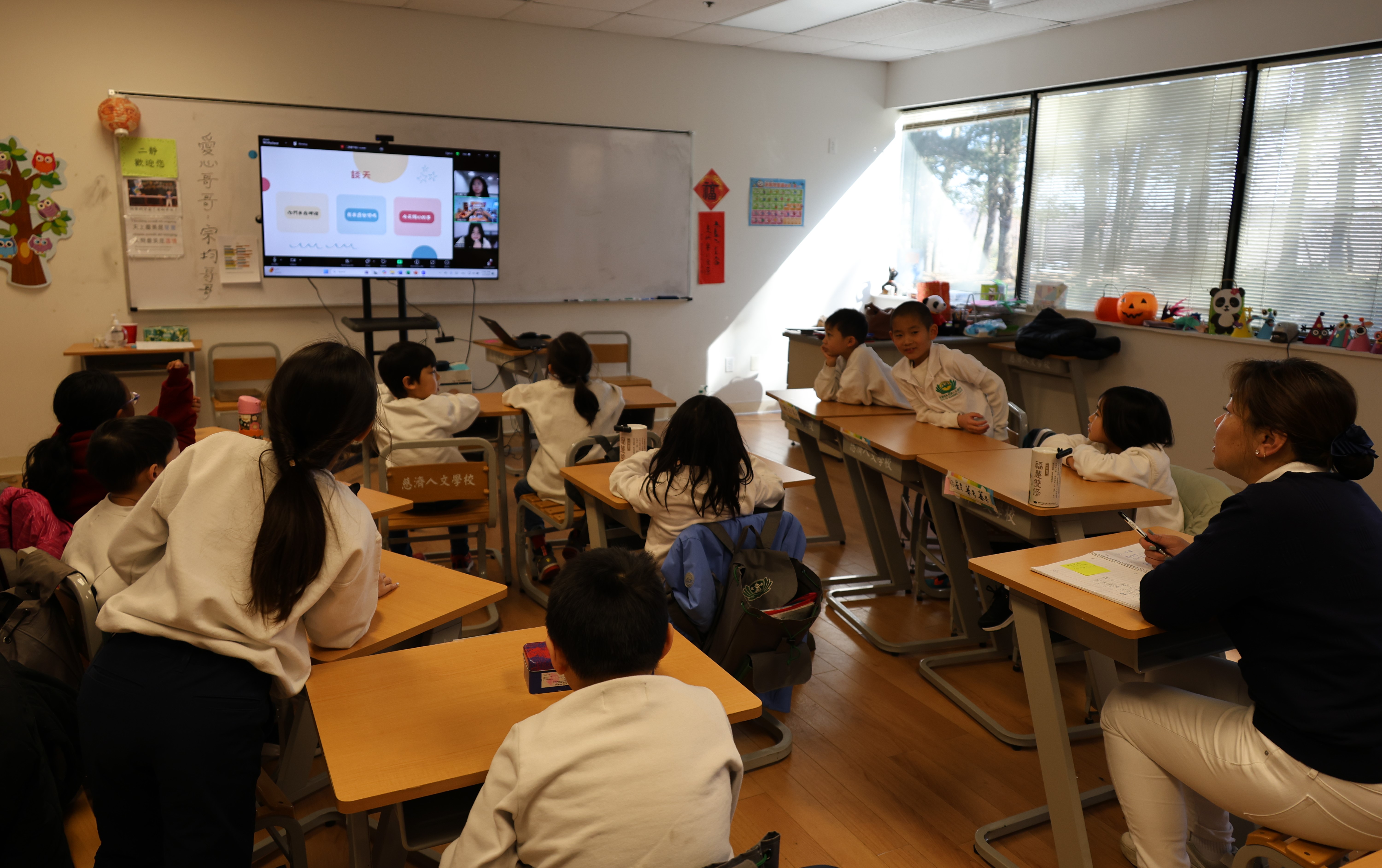 二靜的小朋友覺得線上課程很有趣、喜歡慈大老師們的課程