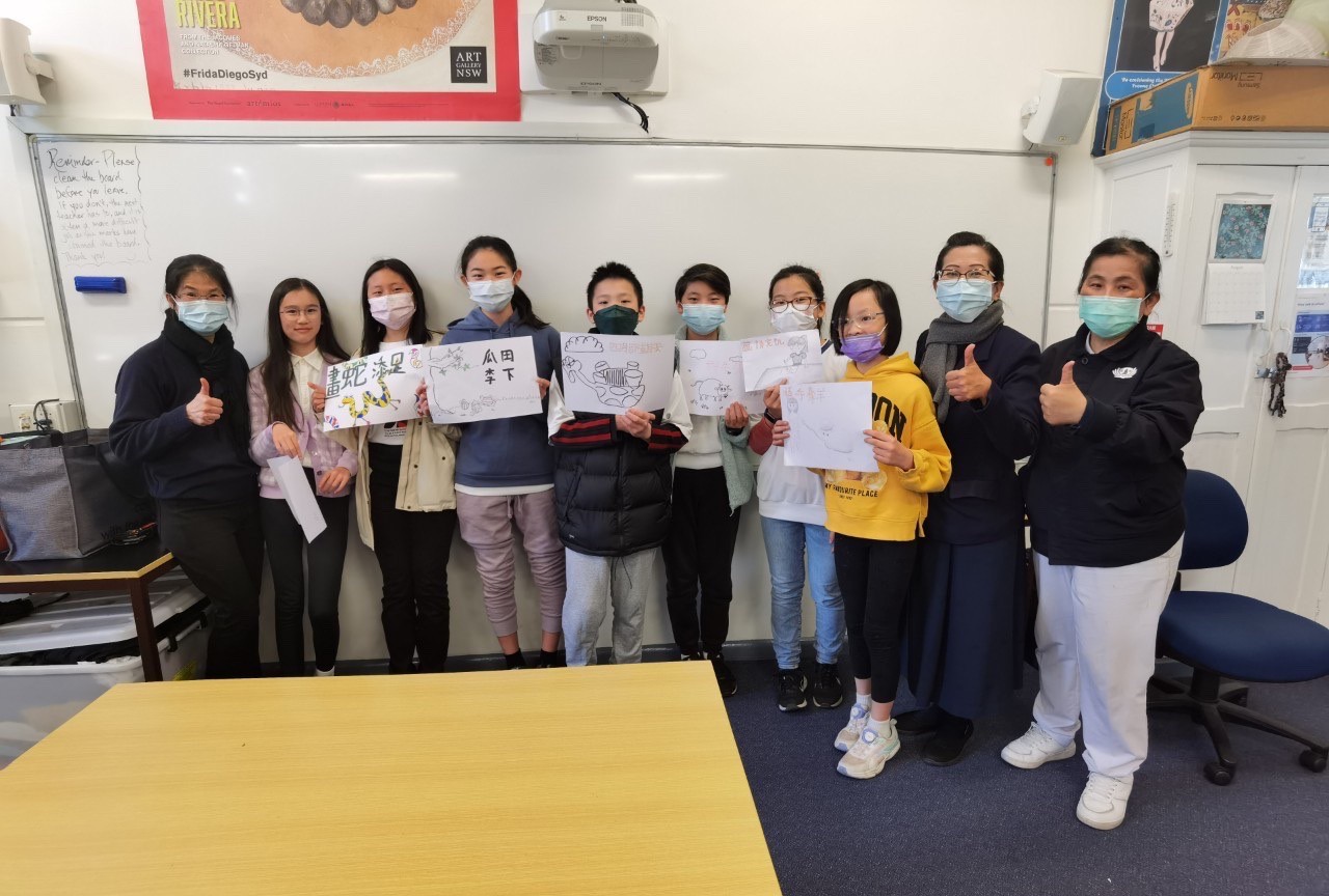 校長與師生合照2