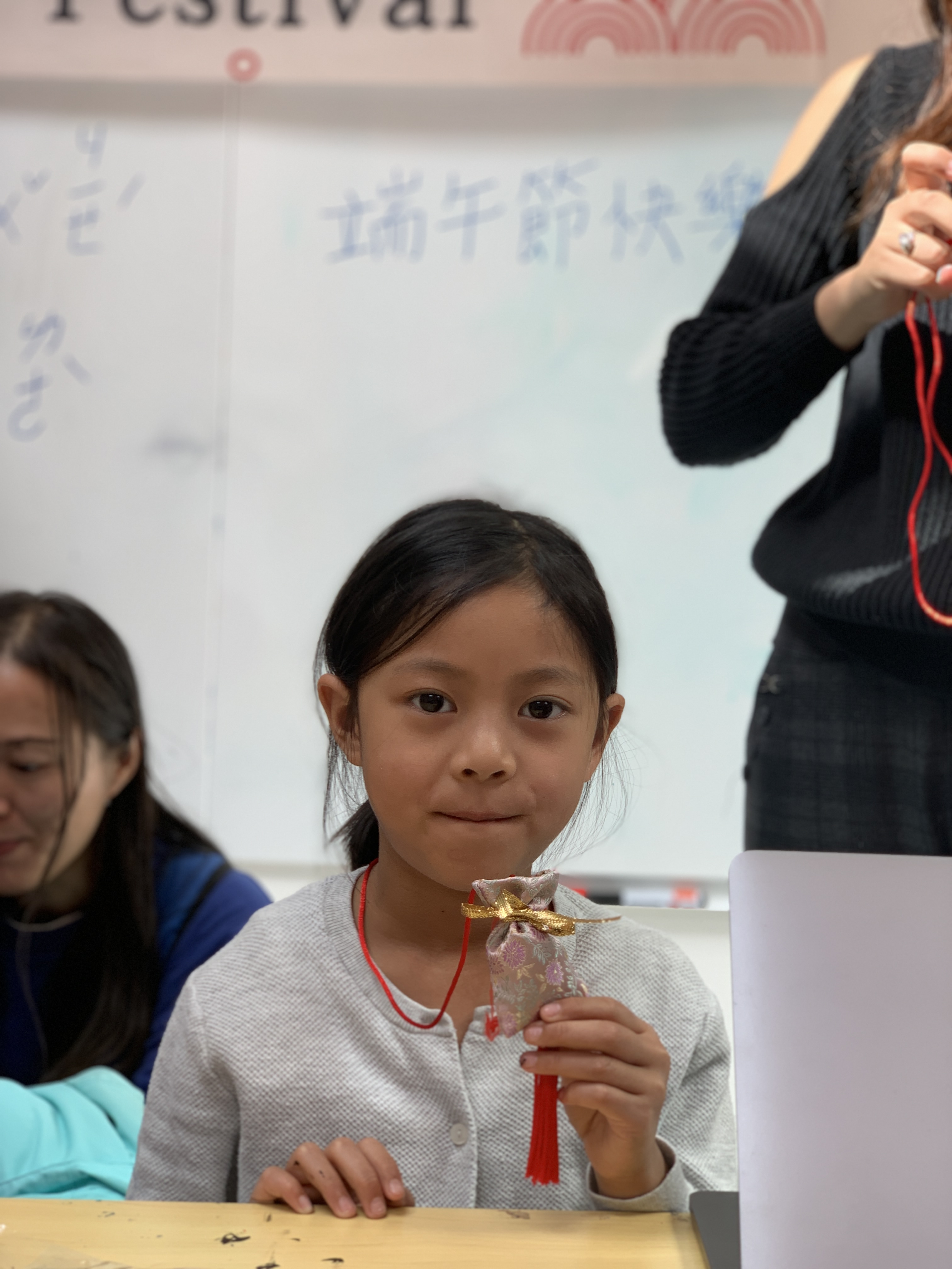 英國泰晤士中文學校-慶端午香包立蛋畫龍船說屈原4