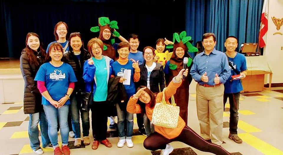 專題講座後合影。