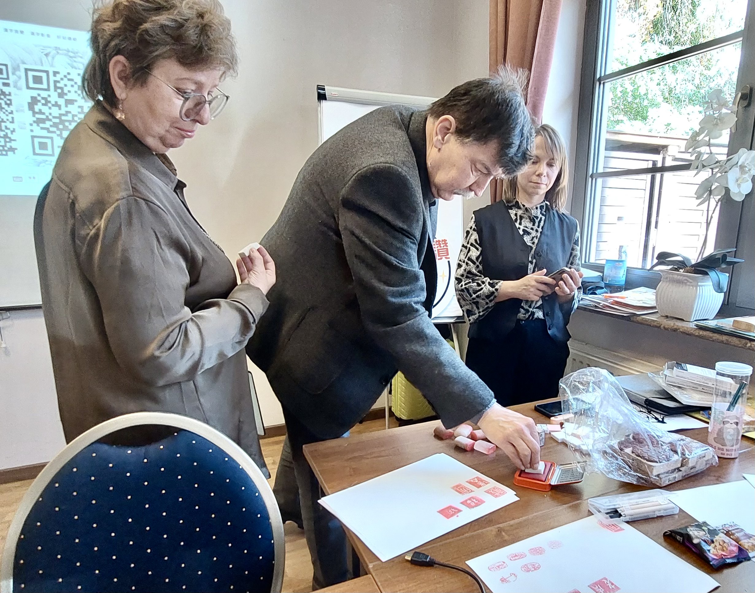 活動參與者經實作感受傳統藝術之美