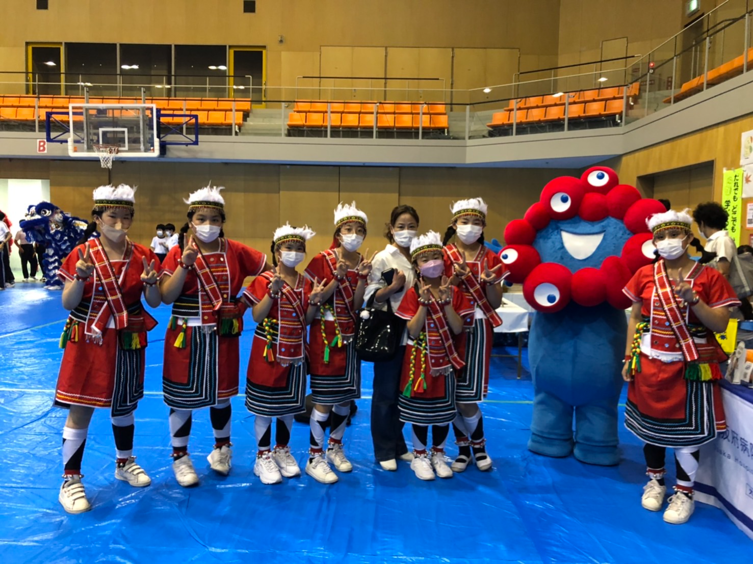 大阪中華學校2022自聘文化教師 舞蹈「那魯灣」、「採茶趣」圖片