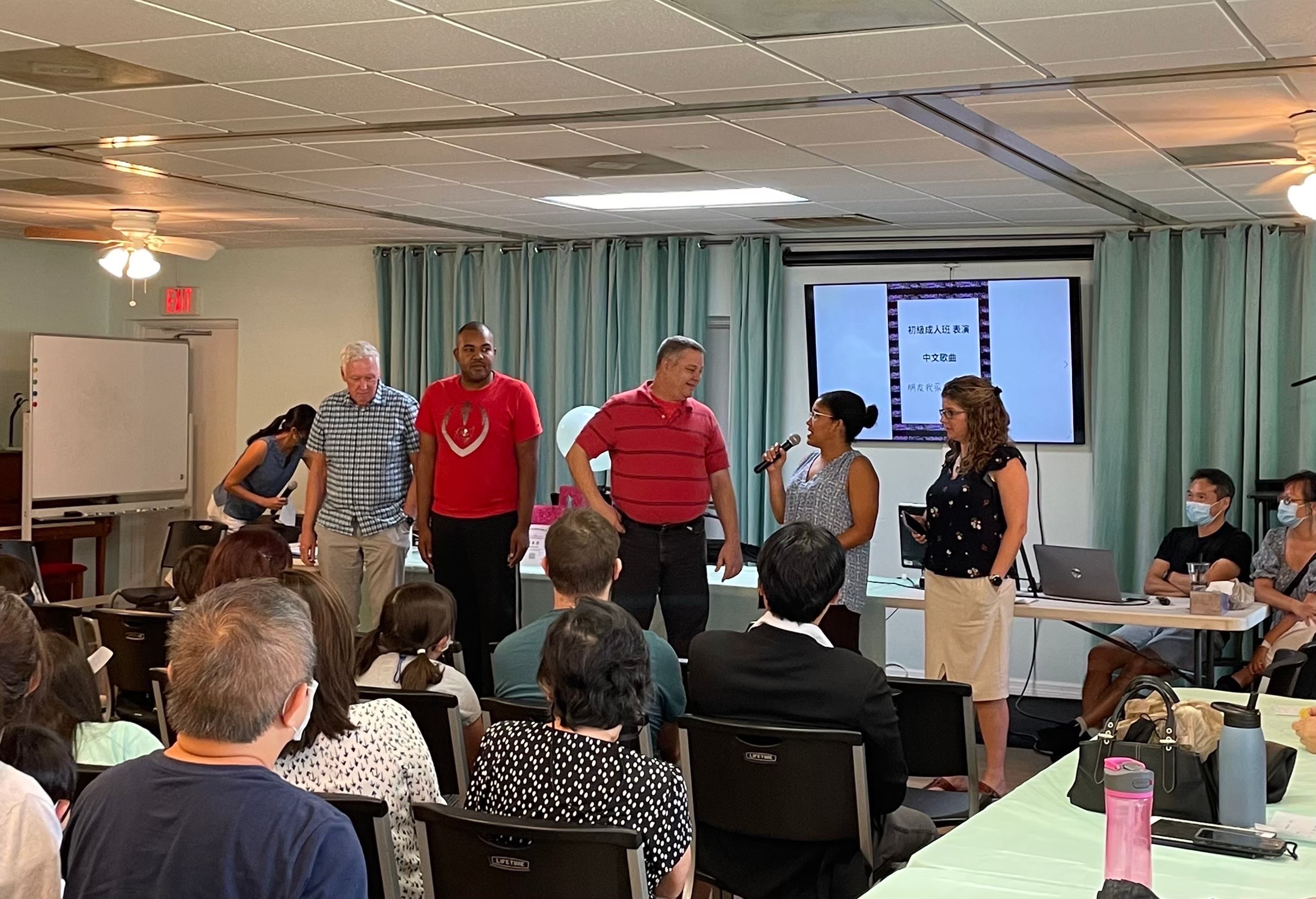 臺灣華語文學習中心學員表演基礎對話練習及中文歌曲「朋友」