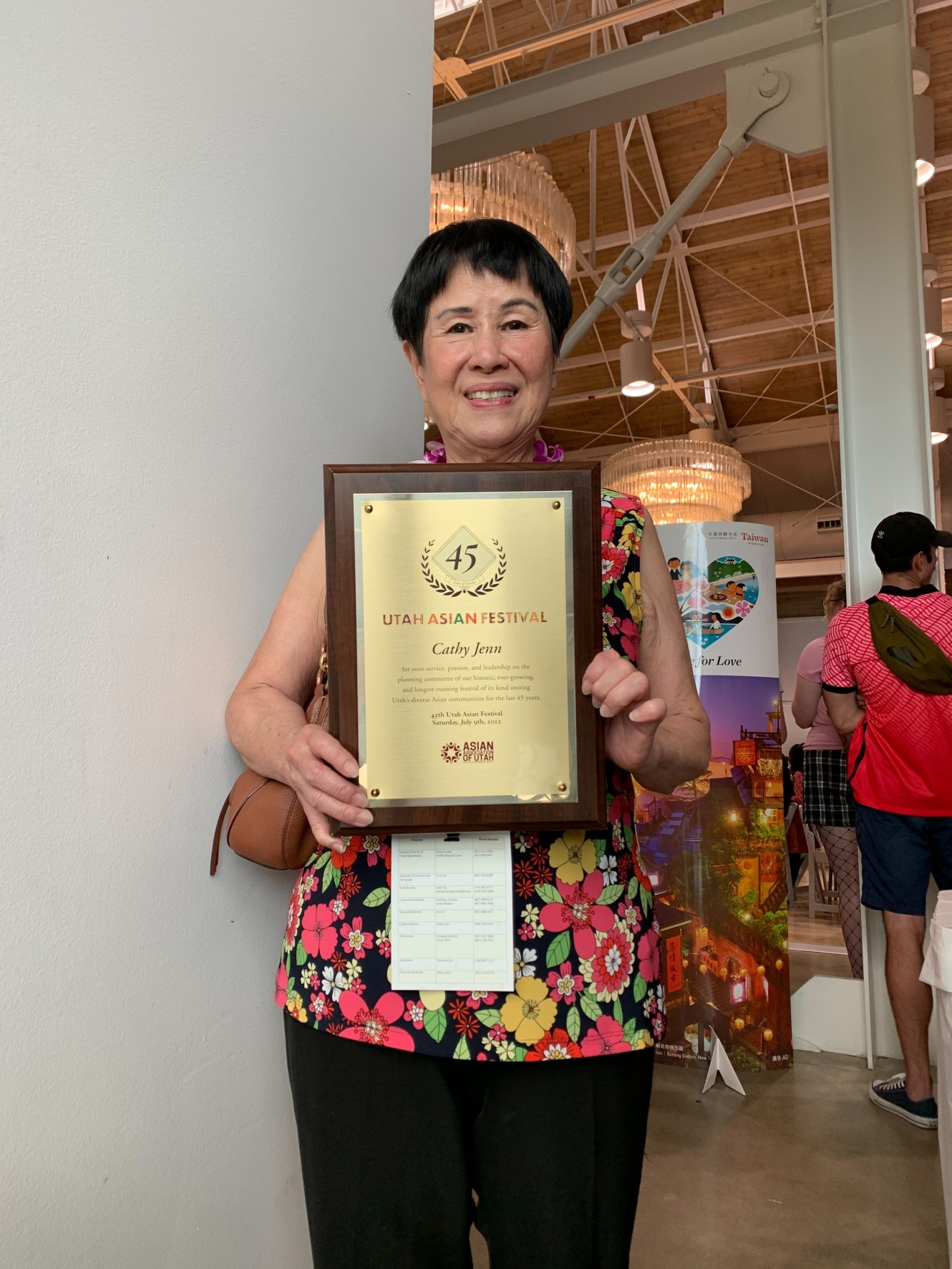 創會會長暨理事Cathy Jenn（胡淑洋女士）獲猶他州亞洲節委員會頒發傑出貢獻獎之殊榮
