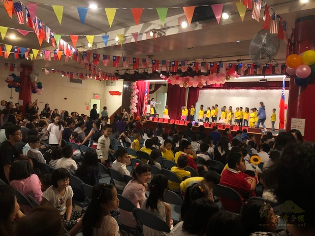 紐約華僑學校夏令營 歌舞足蹈展成果圖片