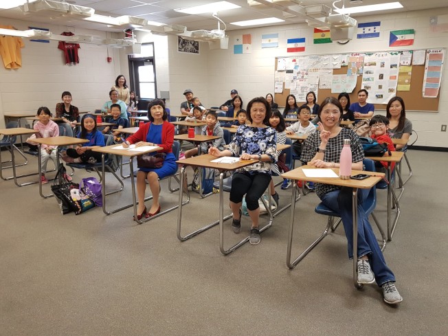 中華文化學校舉辦小班聽寫暨才藝競賽，圖為賽前全體合影。(記者林昱瑄／攝影)